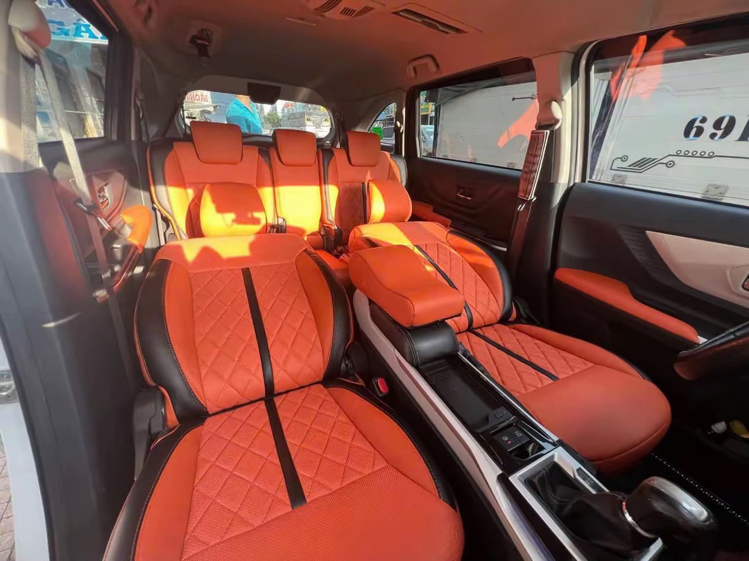 Nội thất xe Limousine đi tỉnh