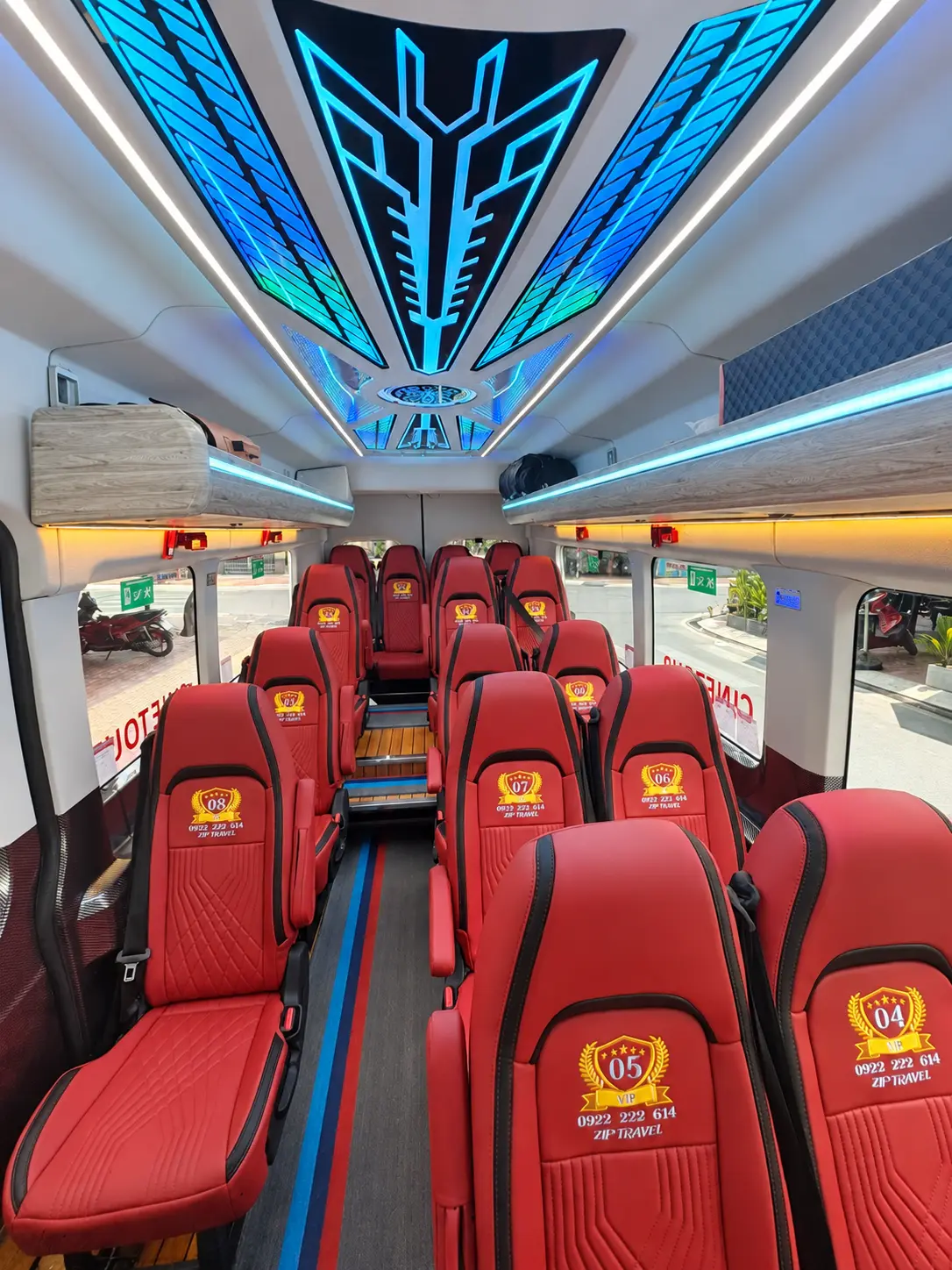 Nên chọn xe 4, 7, 16–18 chỗ hay Limousine cho chuyến đi?