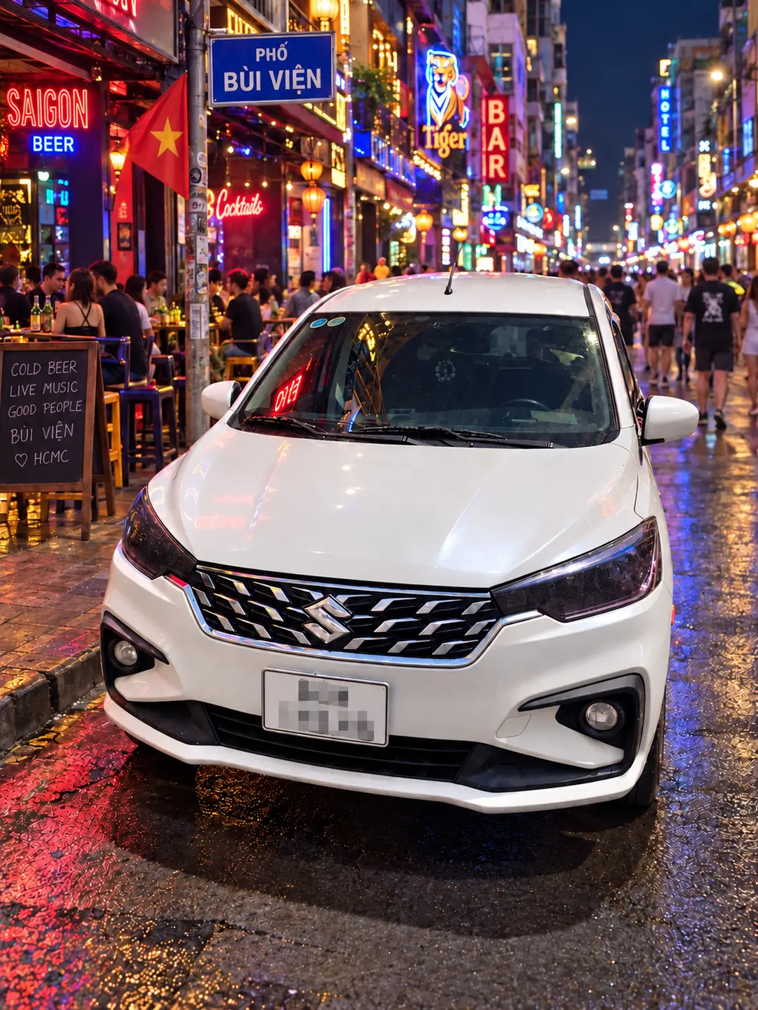 Xe 7 chỗ ZipTravel đưa đón khách tại TP.HCM